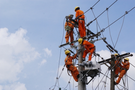 Tăng cường bảo vệ an toàn hành lang lưới điện cao áp