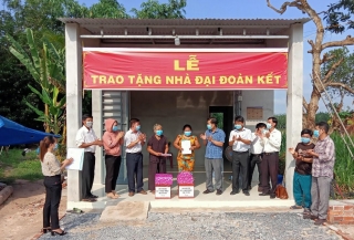 MTTQ xã Trà Vong (huyện Tân Biên): Trao nhà đại đoàn kết cho hộ cận nghèo