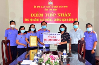 Ngành Kiểm sát Tây Ninh ủng hộ Quỹ vaccine  phòng chống Covid-19