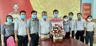 Chúc mừng Ngày Báo chí cách mạng Việt Nam tại Trung tâm Văn hoá, Thể thao và Truyền thanh huyện