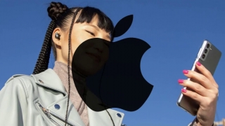 Apple dùng Galaxy S21 để quảng cáo tai nghe Beats