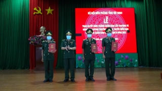 Bộ đội Biên phòng tỉnh: Trao Quyết định thăng quân hàm sĩ quan và Quân nhân chuyên nghiệp năm 2021