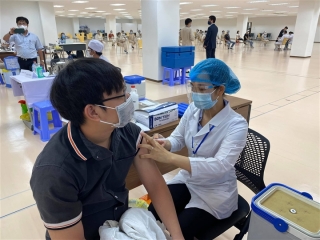 124 triệu liều vaccine COVID-19 sắp về Việt Nam: Bộ Y tế phân bổ thế nào?