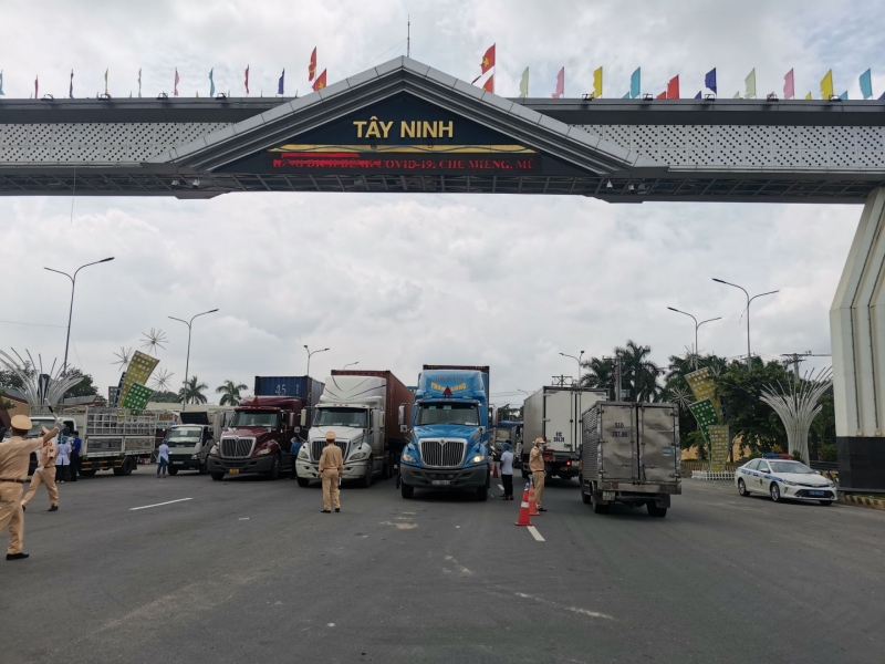 Sở Giao thông Vận tải: Phân "luồng xanh" tạo điều kiện cho phương tiện vận chuyển hàng hoá