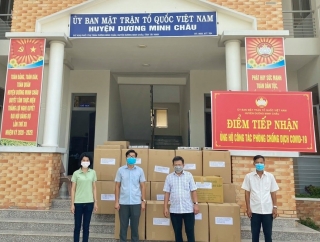Nhiều tổ chức, cá nhân hỗ trợ vật tư, nhu yếu phẩm cho công tác chống dịch ở huyện Dương Minh Châu