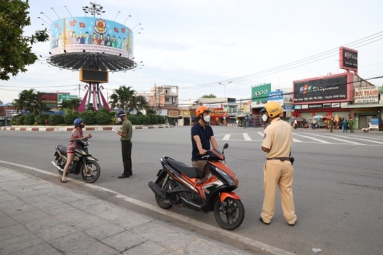 Tăng cường xử lý vi phạm các quy định về giãn cách xã hội phòng, chống dịch Covid-19