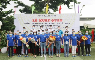 Nhiều cán bộ y tế tiếp tục lên đường hỗ trợ TP.HCM, Tây Ninh chống dịch