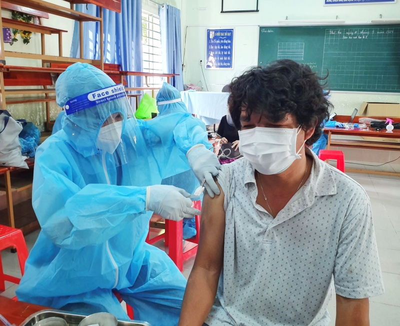 Triển khai tiêm vaccine phòng Covid-19 cho người dân