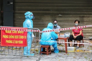 Chính phủ Thụy Sĩ gửi 13 tấn hàng viện trợ y tế cho Việt Nam
