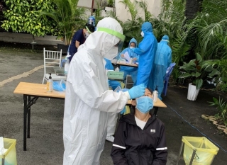 Tây Ninh: Xét nghiệm và tiêm vaccine phòng Covid-19 cho người dân lưu trú ở TP.Hồ Chí Minh có nguyện vọng về quê