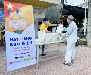 Chương trình “Hạt vàng Bưu điện” dành tặng 50 tấn gạo cho người dân Tây Ninh