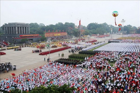 Chủ tịch Hồ Chí Minh - tên Người còn mãi với non sông