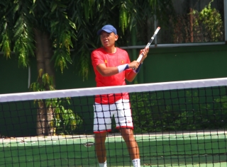 Tuyển quần vợt Việt Nam giành quyền vào trận đấu tranh vé thăng hạng Davis Cup