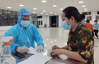 Trung tâm Y tế quân dân y: Hỗ trợ tiêm vaccine tại KCN Thành Thành Công và người dân phường An Hòa
