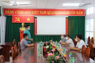 Sở Y tế tiếp nhận vật tư y tế từ Công ty JinYu (Việt Nam) Tire