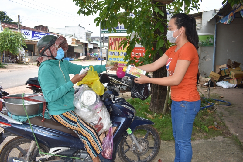 Nhiều cửa hàng đã ngừng buôn bán thuốc BVTV chứa hoạt chất Glyphosate