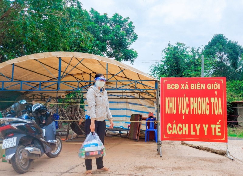 Hội LHPN xã Biên Giới tích cực tham gia phòng, chống dịch