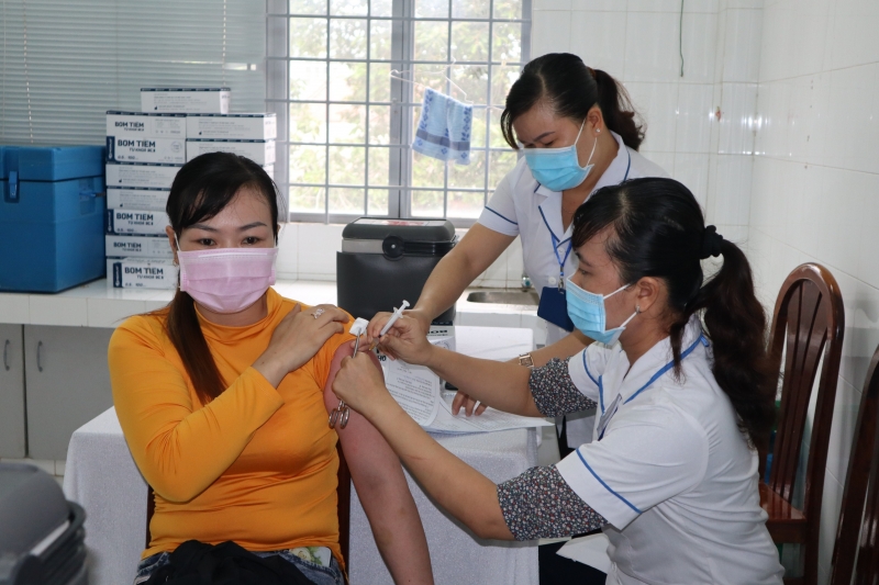 Đã tiêm hơn 42 ngàn liều vaccine phòng Covid-19 cho người dân