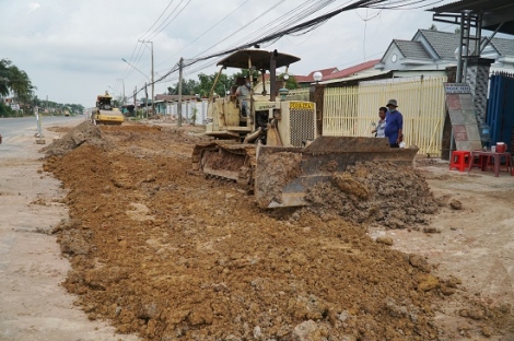 Nhiều công trình xây dựng thi công trở lại