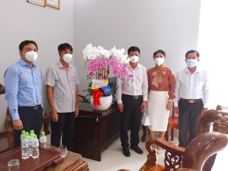 Bí thư Thành ủy Lê Minh Thế thăm các doanh nghiệp nhân ngày Doanh nhân Việt Nam