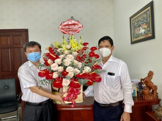 Thăm các doanh nghiệp nhân ngày Doanh nhân Việt Nam