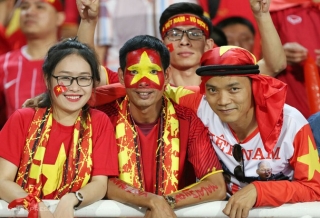 Vé xem tuyển Việt Nam cao nhất là 1,2 triệu đồng; Trọng Hoàng có thể nghỉ trận gặp Nhật Bản