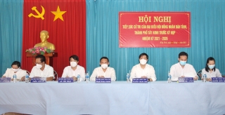 Bí thư Tỉnh ủy tiếp xúc cử tri phường Hiệp Ninh.