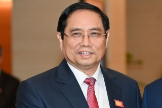 Bộ trưởng Bộ Kế hoạch và Đầu tư Nguyễn Chí Dũng tiếp tục trả lời chất vấn