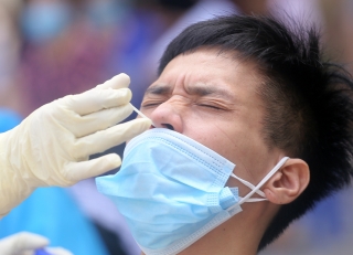 Sáng 29/12: Hơn 1,26 triệu F0 ở Việt Nam đã khỏi; Bộ Y tế hướng dẫn dùng kết quả test nhanh xác định người mắc COVID-19