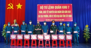 Thăm, chúc tết nguyên đán các đơn vị thuộc huyện Tân Biên