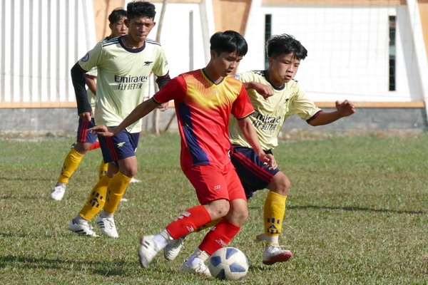 Đội U18 Long Thành Nam vô địch