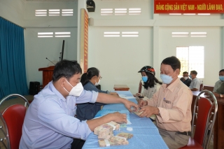 Hội Nông dân phường Hiệp Ninh: Giải ngân hơn 250 triệu đồng cho hội viên