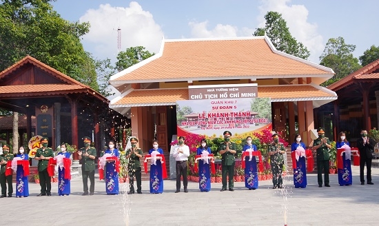 Sư đoàn 5 đón nhận Huân chương Bảo vệ Tổ quốc hạng Nhì