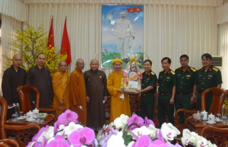 Ban trị sự Giáo Hội Phật Giáo Việt Nam tỉnh: Chúc tết Bộ CHQS tỉnh