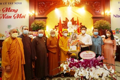Tiếp Ban Trị sự Giáo hội Phật giáo Việt Nam tỉnh chúc tết Tỉnh uỷ