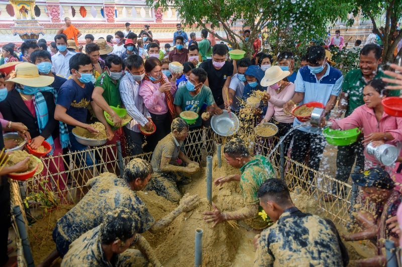 Bài 1: Đạo đức, nhân văn, hướng thiện