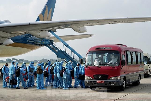 Vụ nhận hối lộ ở Bộ Ngoại giao: Công an vào cuộc, Bộ GTVT lên tiếng