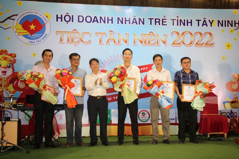 Hội Doanh nhân trẻ tổng kết hoạt động 2021, họp mặt đầu năm 2022