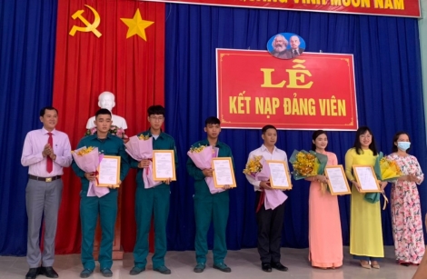 Phường Ninh Thạnh - đơn vị điển hình trong công tác kết nạp đảng viên