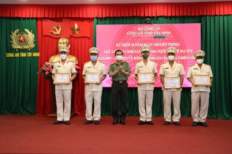 Công an Tây Ninh: Kỷ niệm 25 năm ngày truyền thống lực lượng Cảnh sát ma tuý