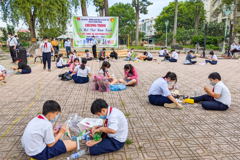 Trảng Bàng: Hội thi “Thiết kế sản phẩm tái chế” năm học 2021 – 2022