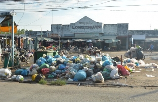 Nhếch nhác chợ xã Long Thuận