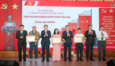 Trao Giải Búa liềm vàng Khối Doanh nghiệp Trung ương năm 2021