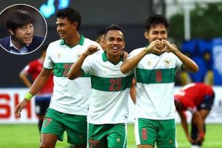 2 đối thủ lớn của U-23 Việt Nam gặp bất ổn