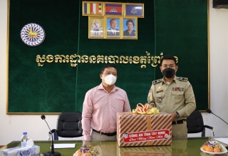 Chúc tết lực lượng vũ trang 2 tỉnh Pray Veng và Tboung Khmum