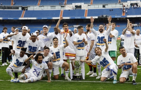 Thắng 4 sao Espanyol, Real Madrid đăng quang sớm La Liga