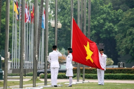 Thượng cờ Việt Nam và các nước dự SEA Games 31 tại sân Mỹ Đình