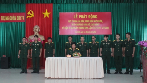 Sơ kết phong trào thi đua “Văn hóa công sở, xứng danh bộ đội Cụ Hồ”