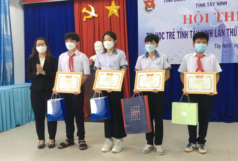 Sôi nổi Hội thi Tin học trẻ tỉnh Tây Ninh lần thứ XXVII, năm 2022