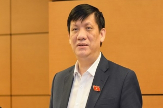 Quốc hội tiến hành bãi nhiệm Bộ trưởng Y tế Nguyễn Thanh Long